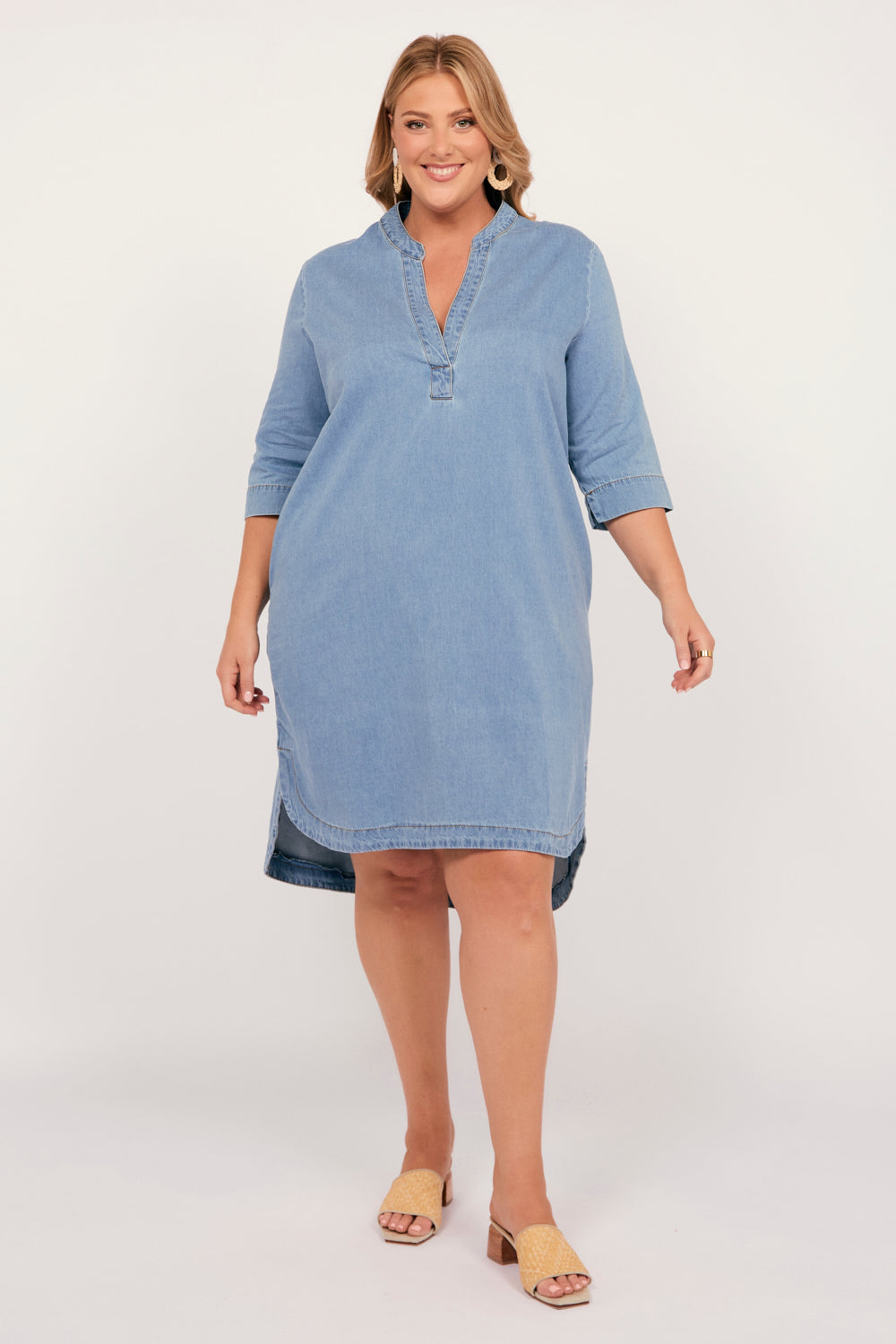 Lana Chambray Short Dress in Light Wash