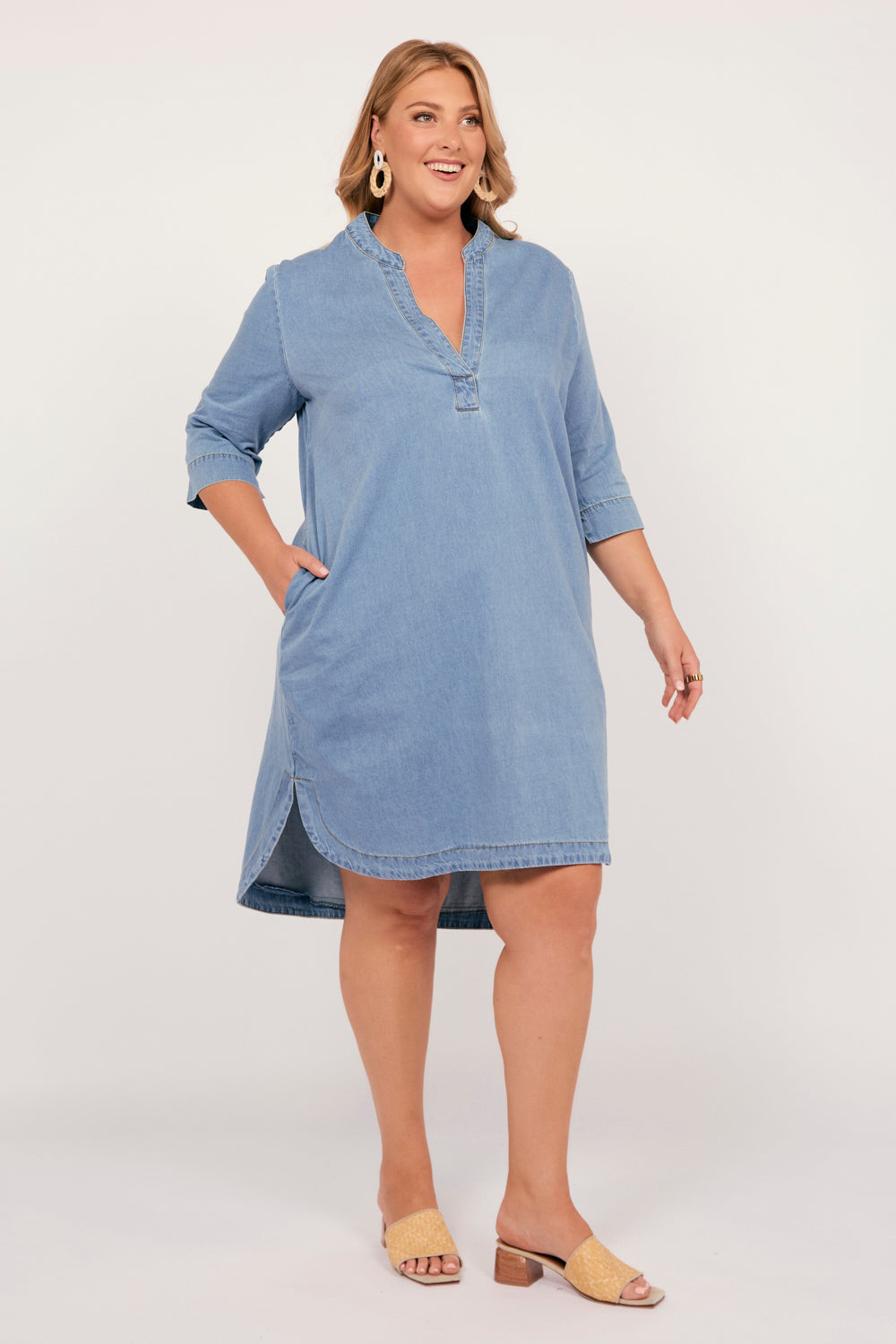 Lana Chambray Short Dress in Light Wash