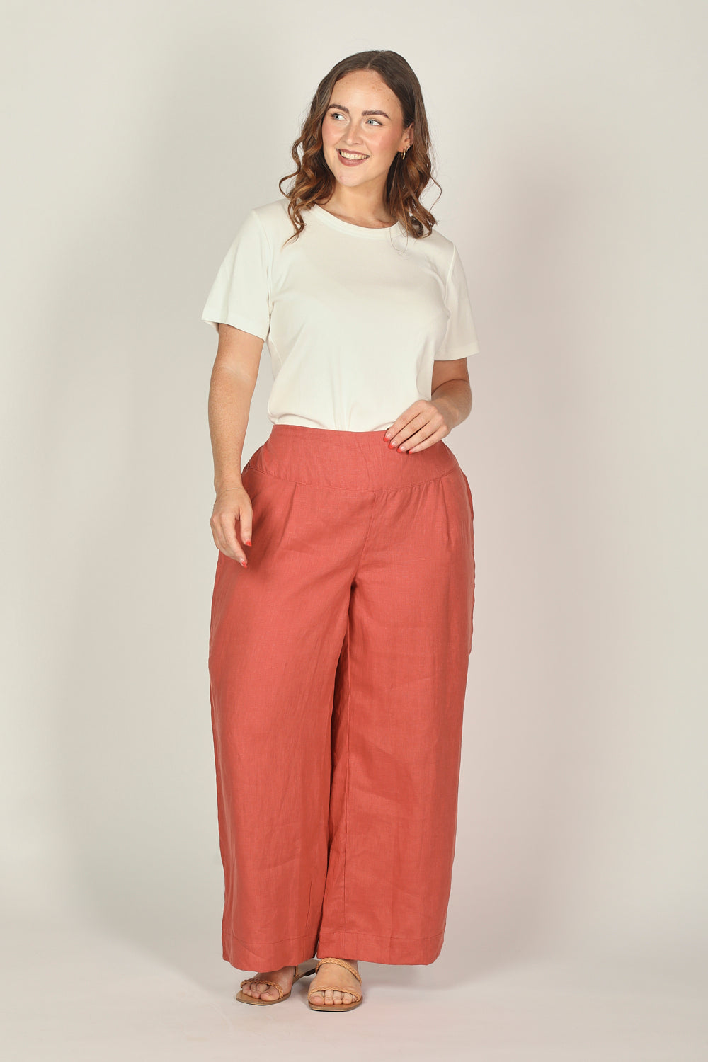 Liliana Linen Wide Leg Pant in Desert Rose