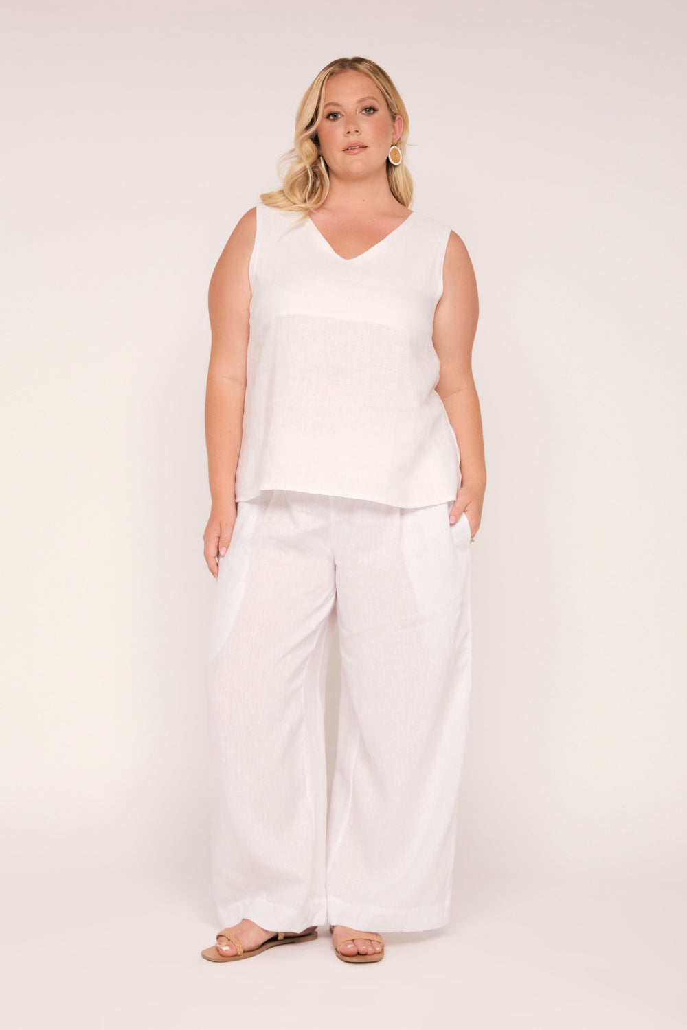 Liliana Linen Wide Leg Pant in White