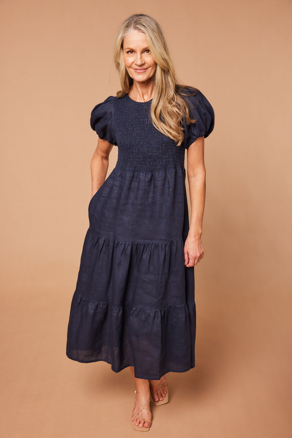 Minden Linen Shirred Short Sleeve Dress in Navy