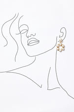 Nylah Flower Earrings in Pearl