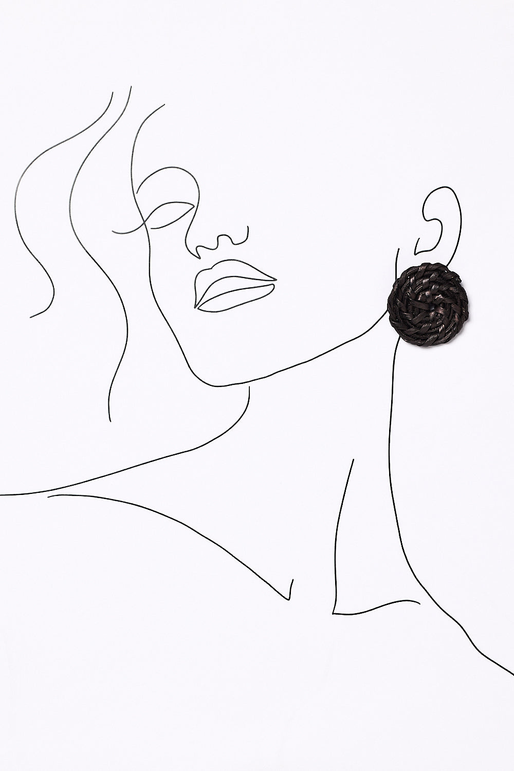 Rattan Button Earrings in Black