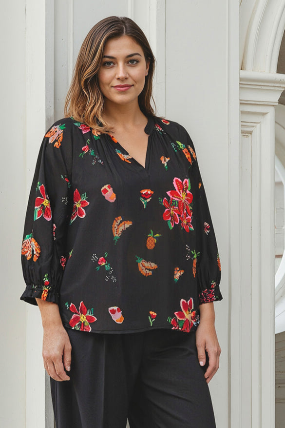 Robin Peasant Top in Tapestry Blooms