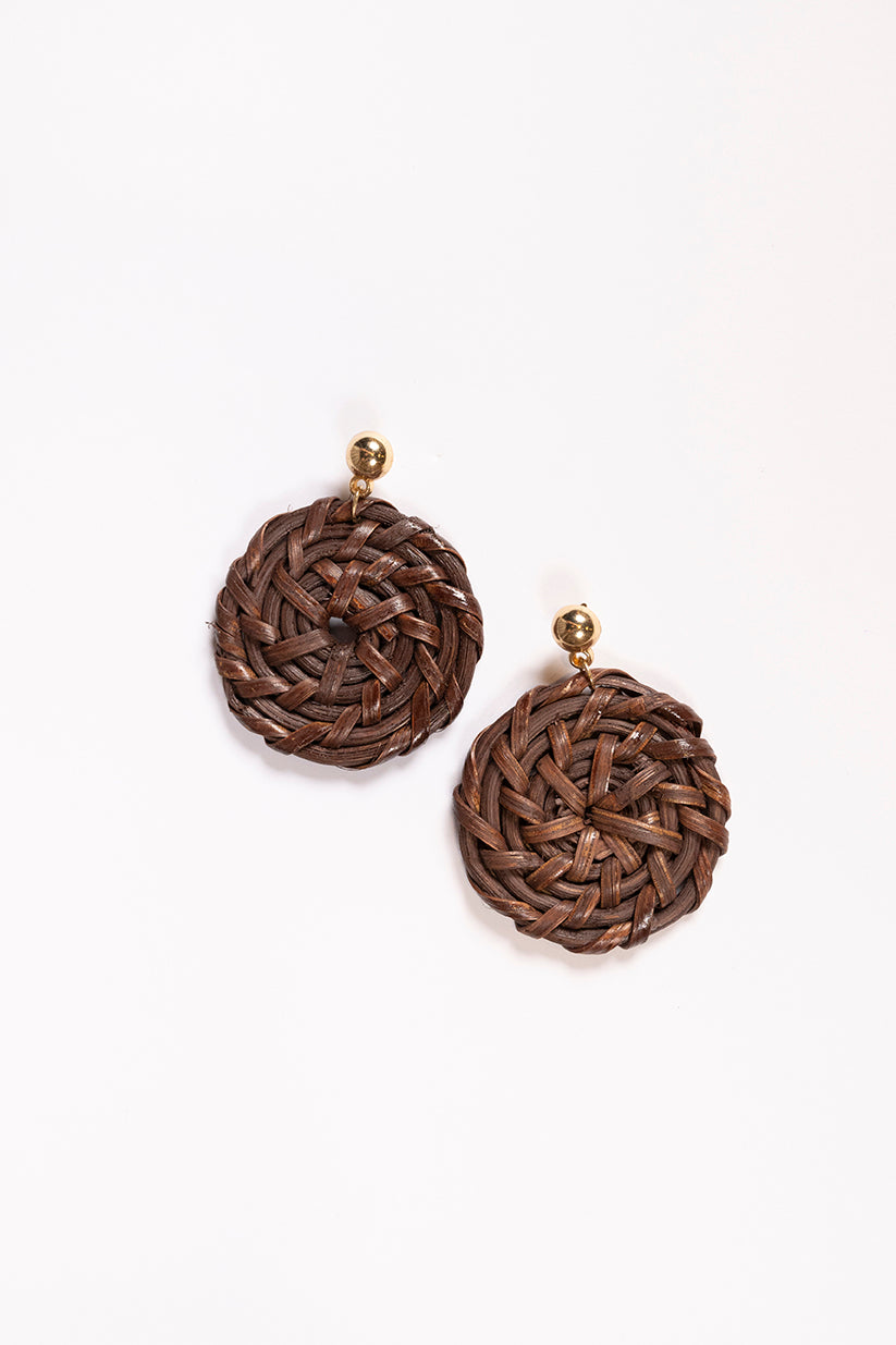 Round Raffia Earrings in Brown