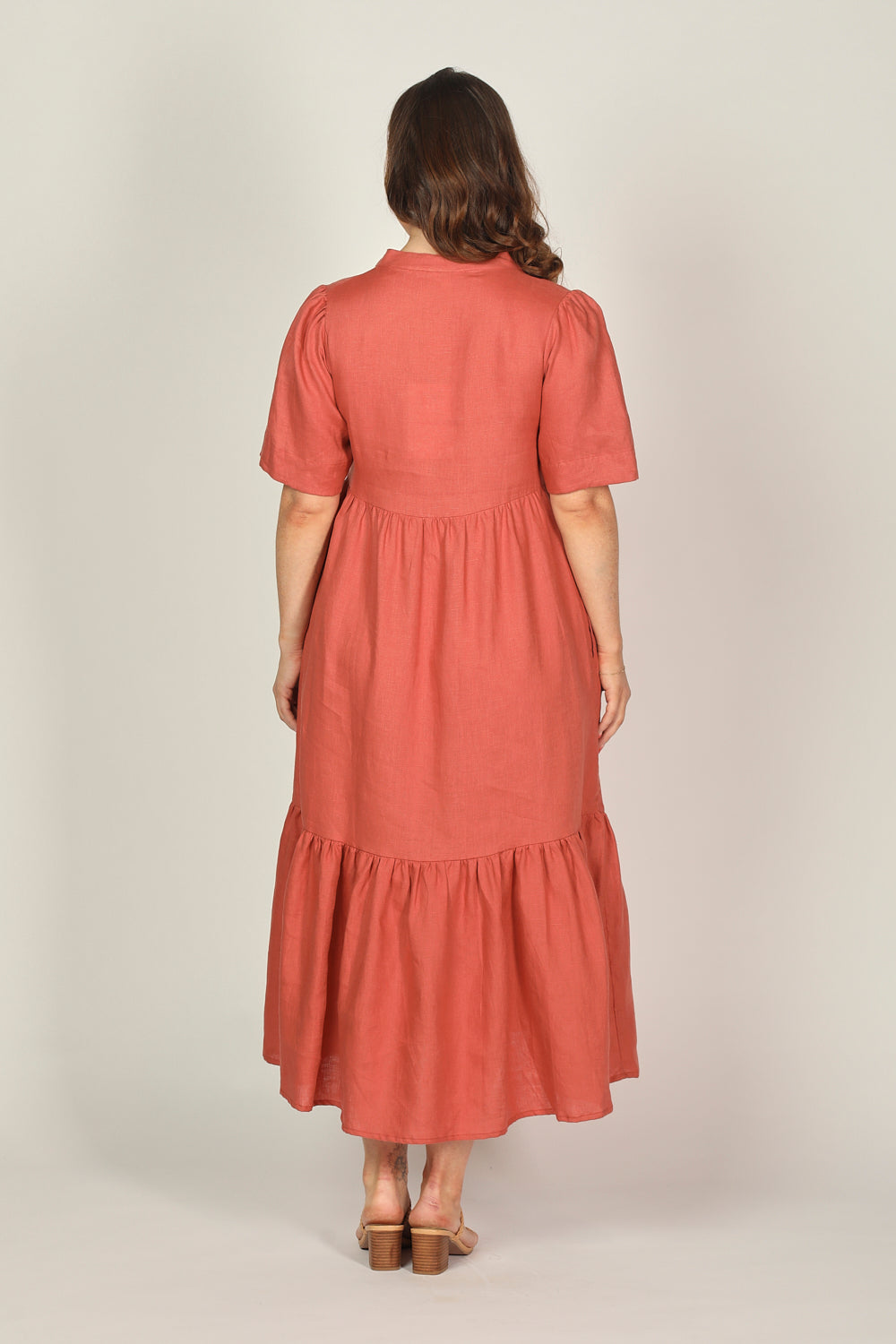 Sabre Linen V-Neck Dress in Desert Rose