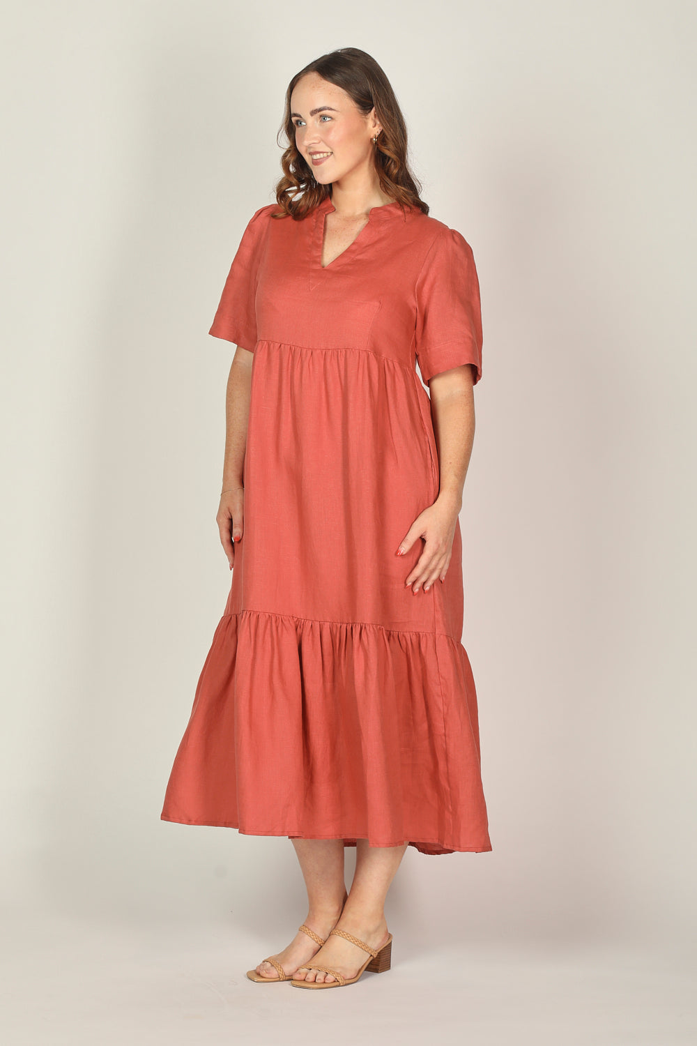 Sabre Linen V-Neck Dress in Desert Rose