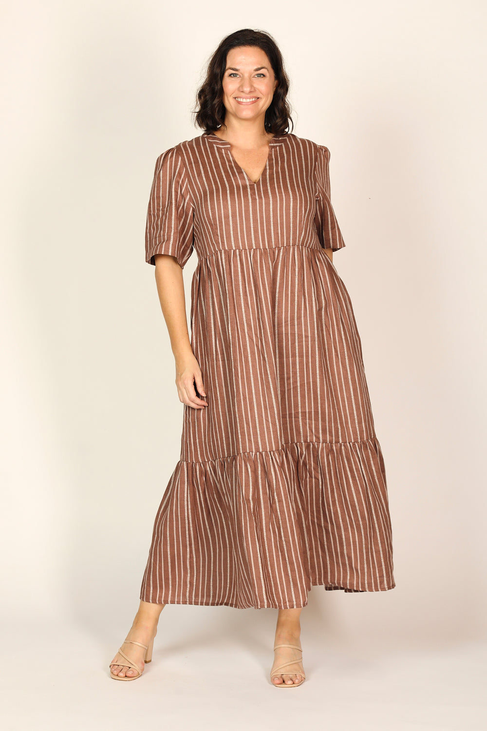 Sabre Linen V-Neck Dress in Nutmeg