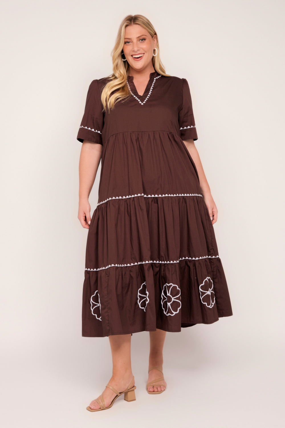 Sabre V-Neck Poplin Dress in Chocolate