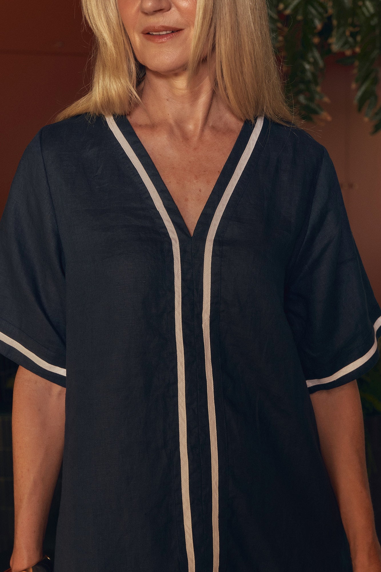 Sacha Linen Shift Dress in Navy Splice