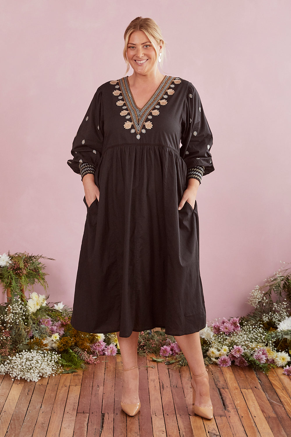 Sadie Embroidered Dress in Sanctuary