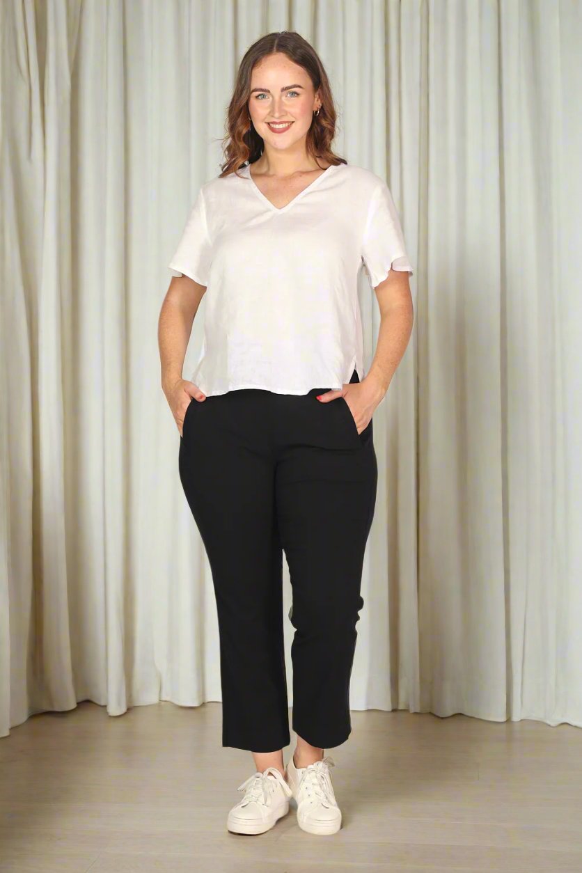 Regular Length Stretch Capri Pant in Black