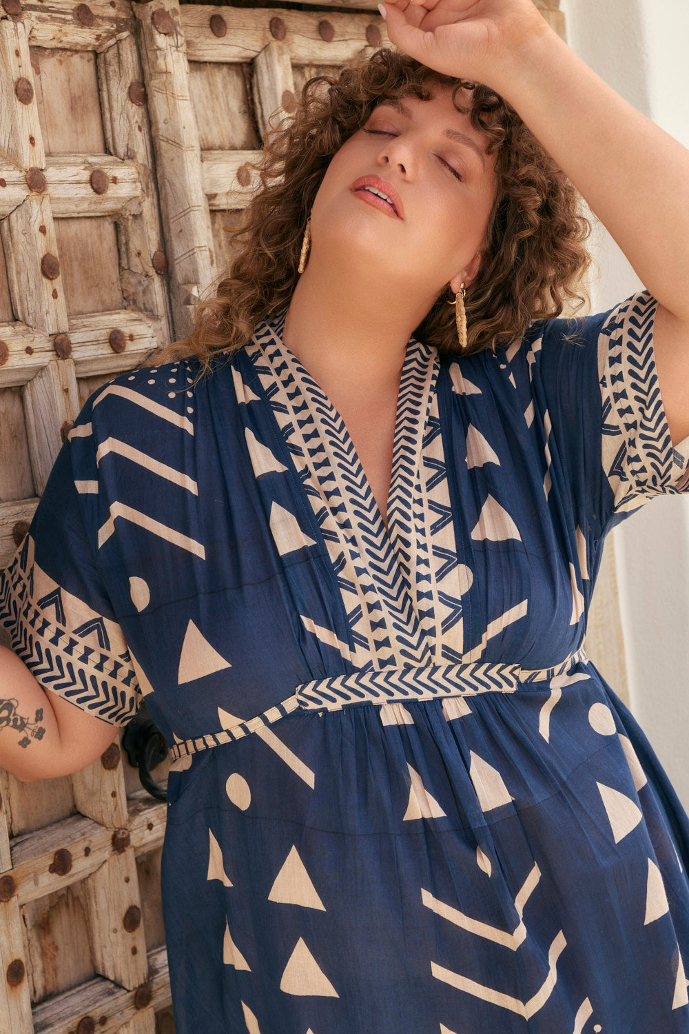 Tahlia Plunge Dress in Safira Navy