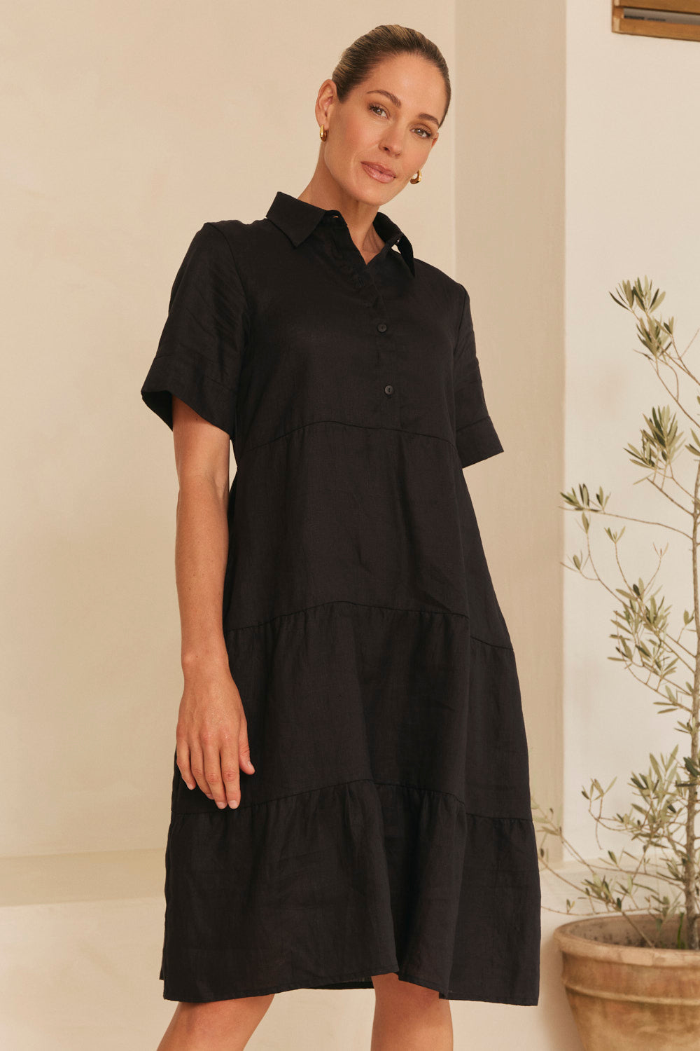 Winslow Linen Knee-Length Dress in Black
