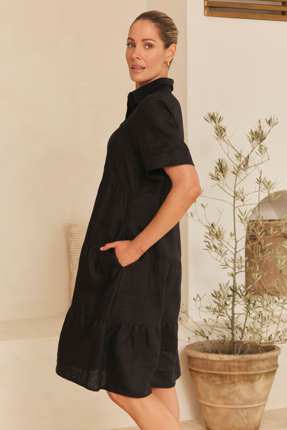 Winslow Linen Knee-Length Dress in Black